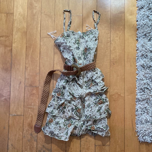 Floral ruffled dress - Picture 1 of 5